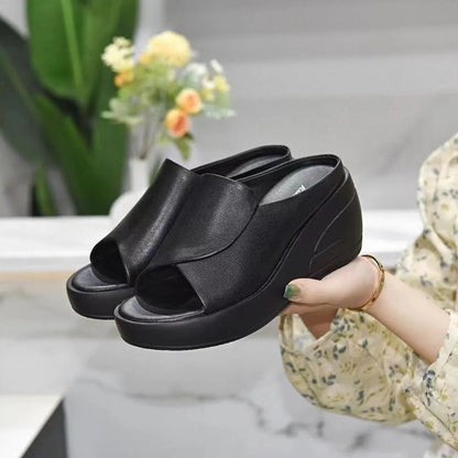 ⏰️✨ Elevation 5.5 cm Inclined Heel Sandals – Comfortable Lift, Stylish Design & Perfect for Daily Wear 🌸